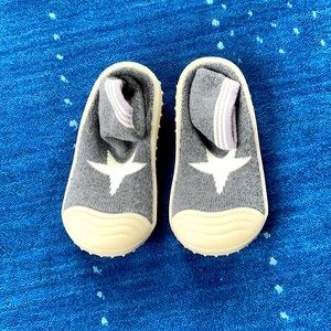 Toddler rubber bottom slippers
